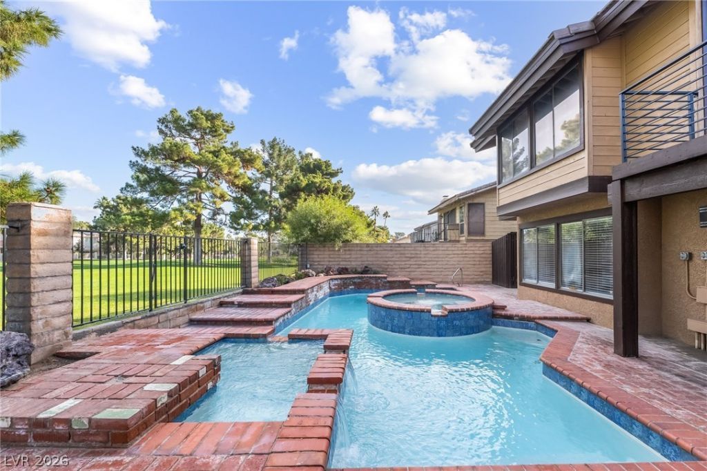 968 Pinehurst Drive, Las Vegas, NV 89109 Main Photo