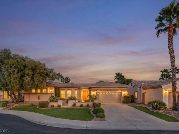 4550 Riva De Romanza Street , Las Vegas, NV 89135