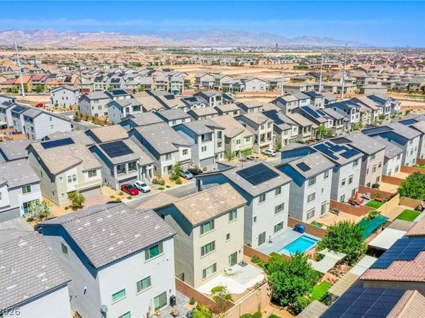 10434 Rose Palisade Street , Las Vegas, NV 89141