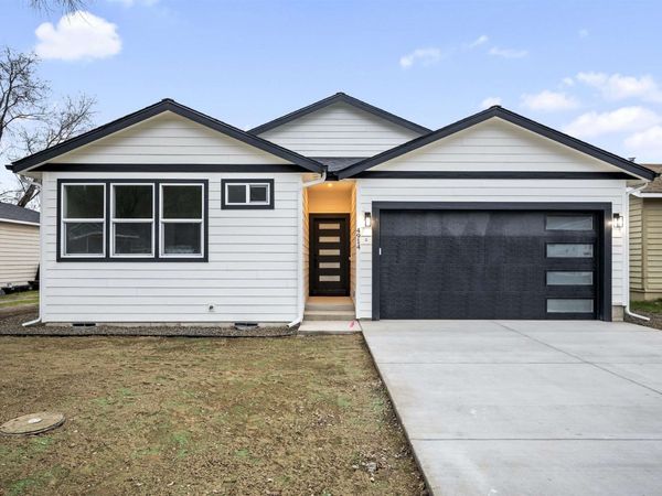 4914 E Fairview Ave, Spokane, WA 99217