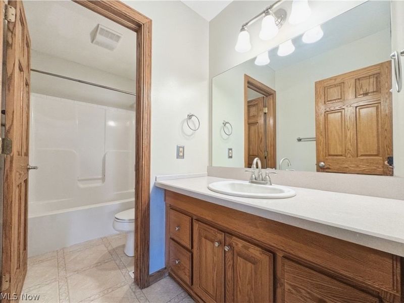 2575 Myersville Road , Uniontown, OH 44685 Photo 26