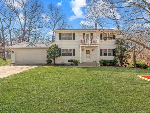 8690 Durbin Lane, Crown Point, IN 46307