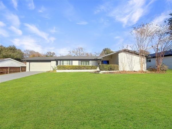 4348 Selkirk Drive W, Fort Worth, TX 76109