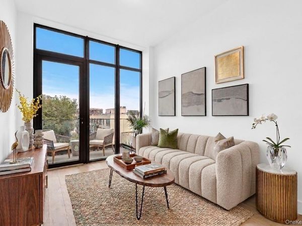 50-07 5th Street, Unit 4D, Long Island City, NY 11101