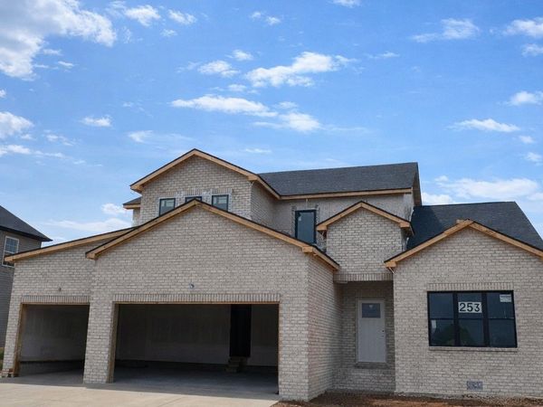 238 Low Plains Ln , Clarksville, TN 37043