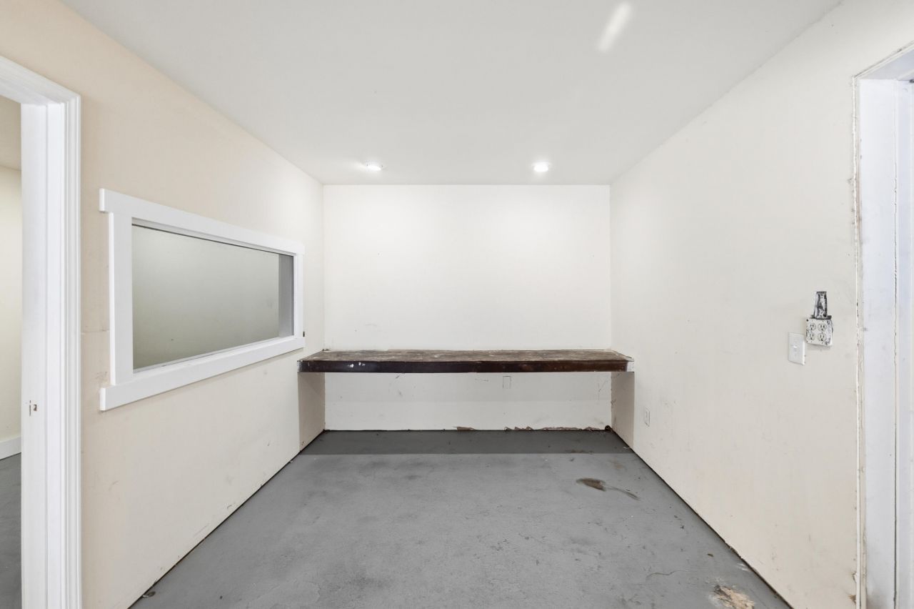 1141 Clements Ferry Road Photo 4