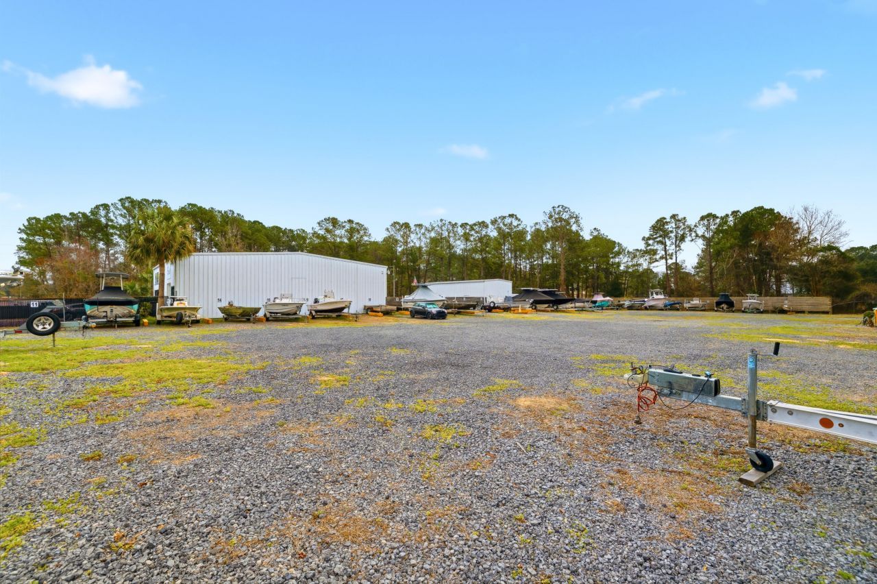 1141 Clements Ferry Road Photo 9