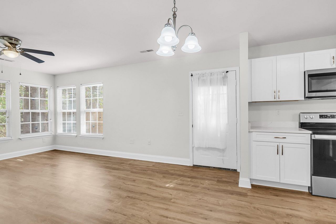 738 Spark Street Photo 10