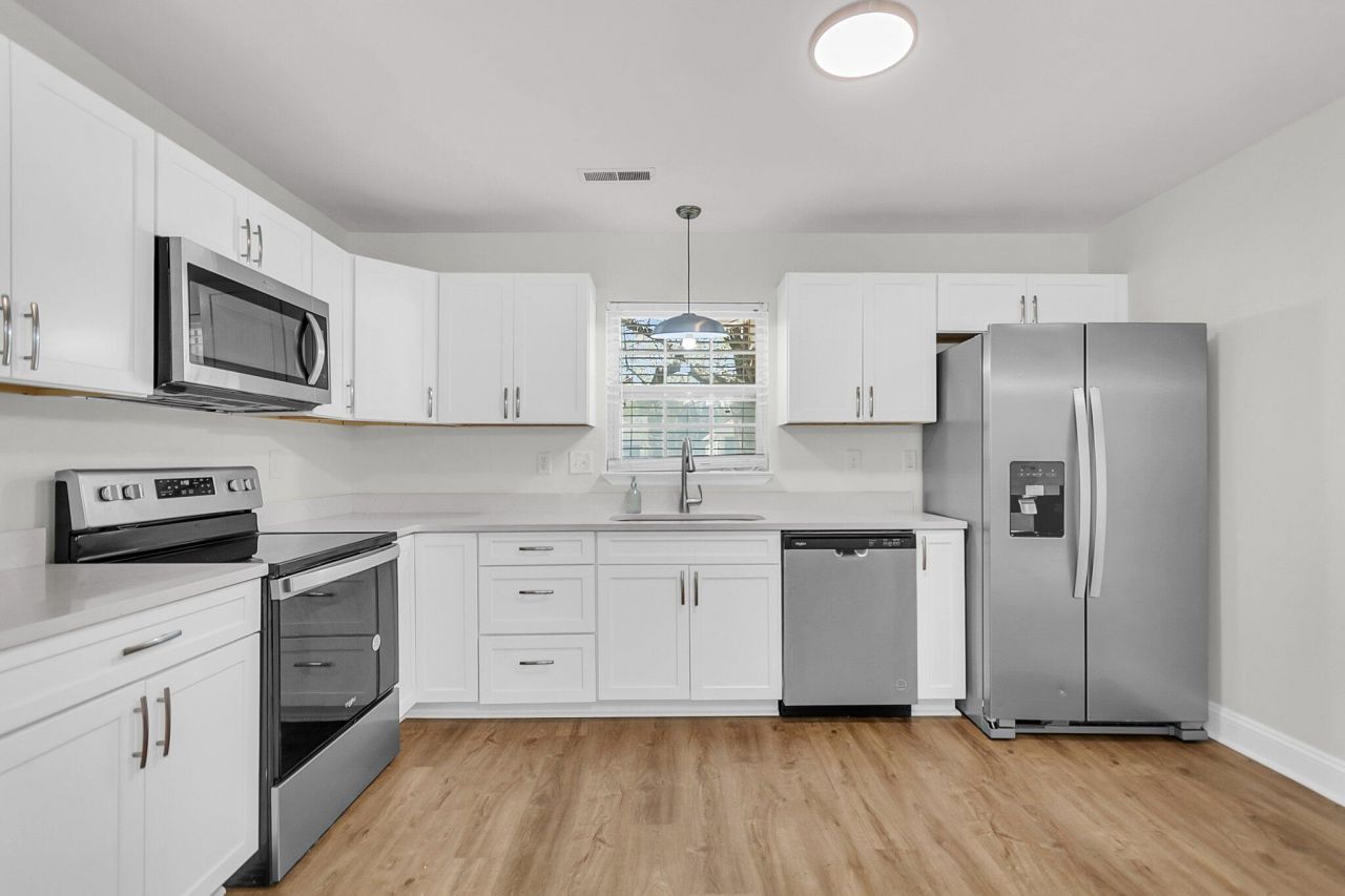 738 Spark Street Photo 8