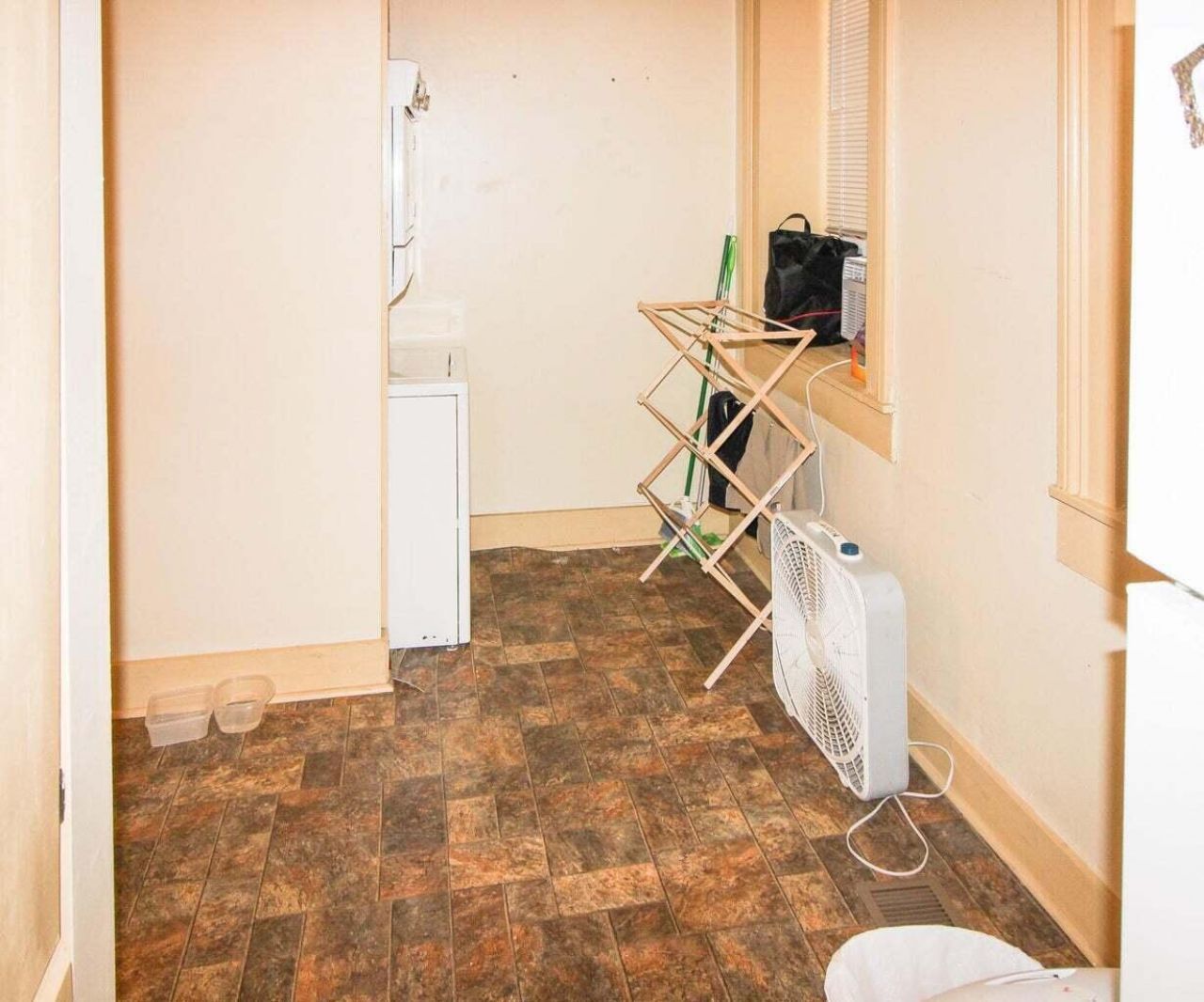 25 George Street Photo 6