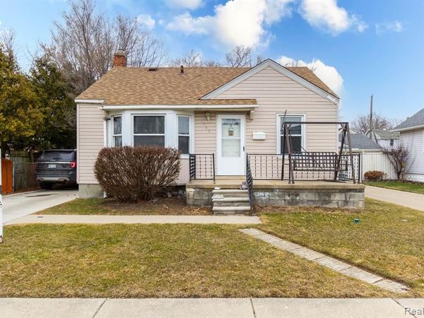 1060 Capitol Avenue, Lincoln Park, MI 48146