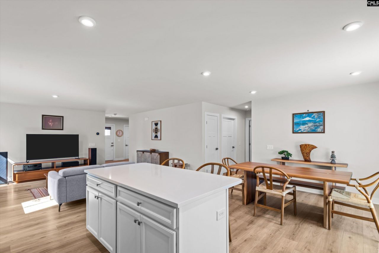 264 Feather Reed Lane Photo 11