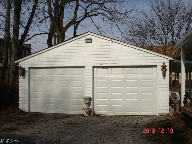 223 S Main Street, Columbiana, OH 44408 Photo 3