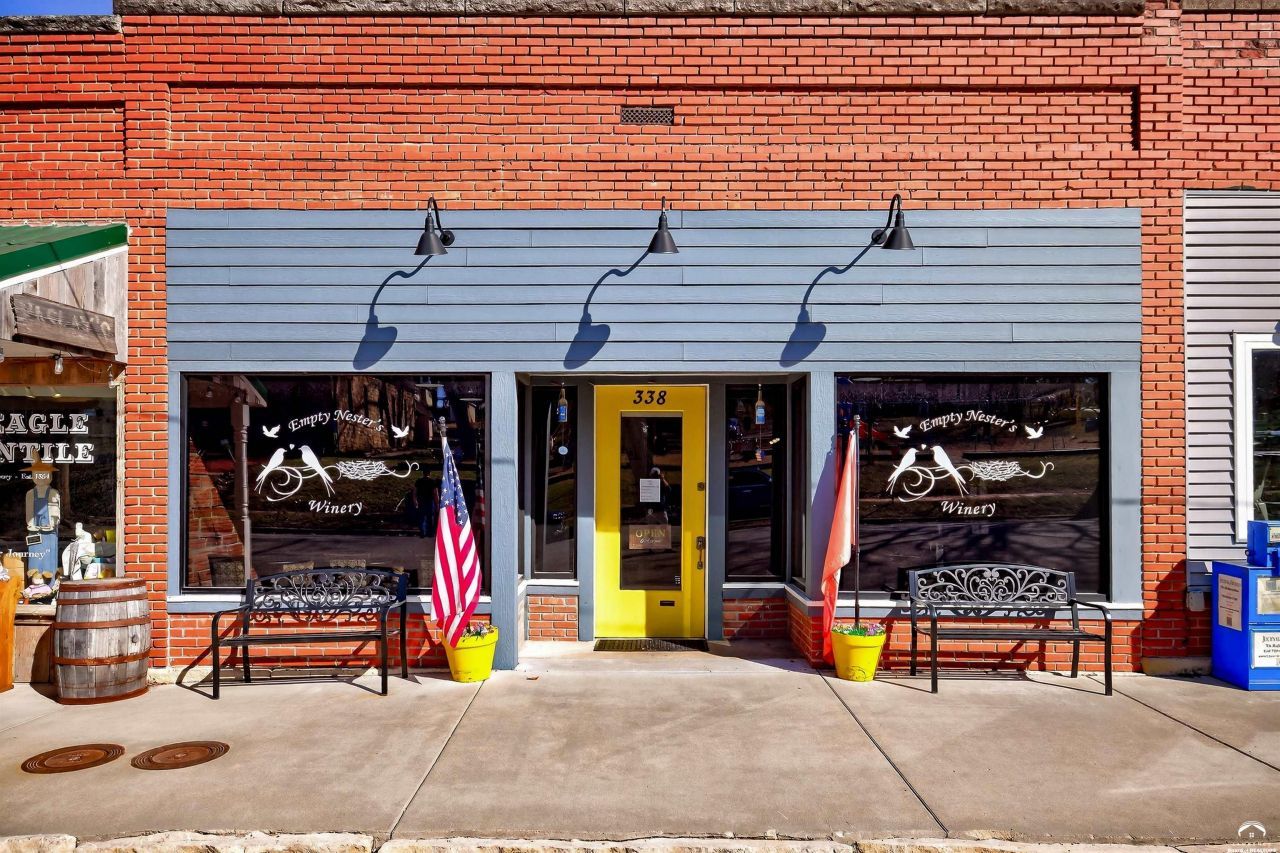 338 Elmore , Lecompton, KS 66050 Main Photo