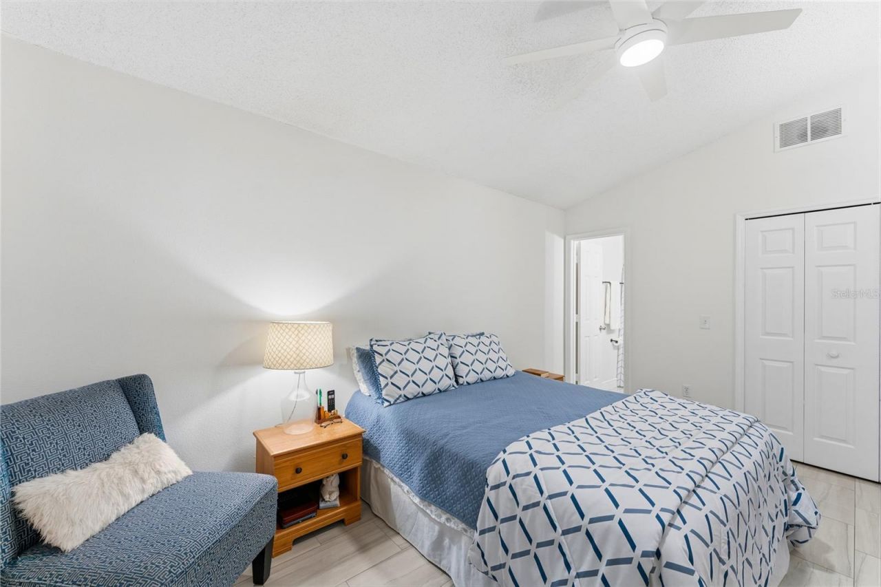 2405 Weymouth Court , Kissimmee, FL 34743 Photo