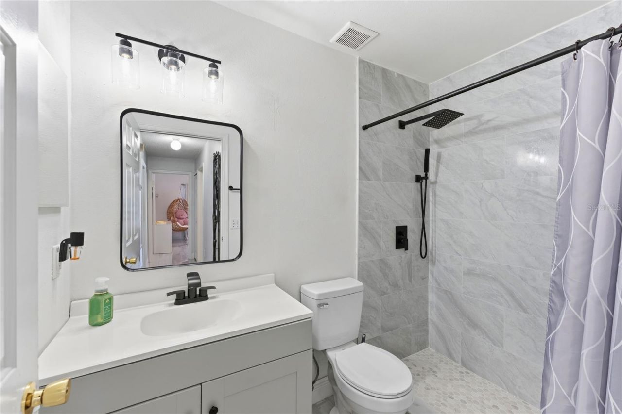 2405 Weymouth Court , Kissimmee, FL 34743 Photo