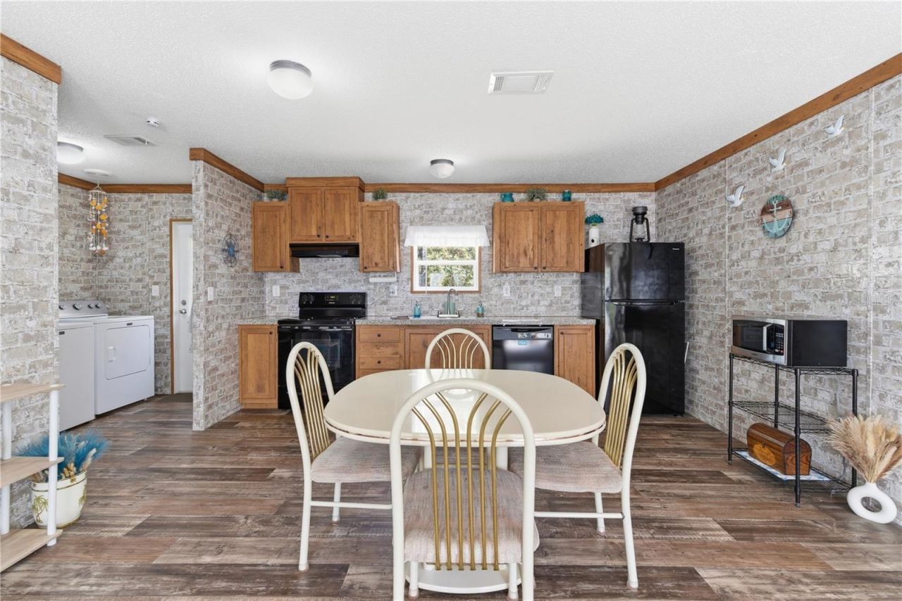 10811 NE 57th Street , Bronson, FL 32621 Photo