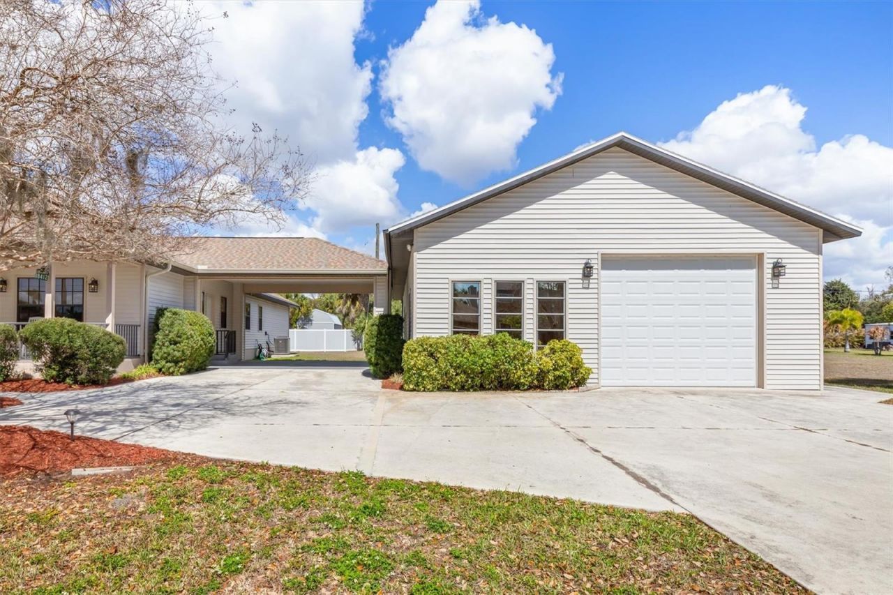 18412 Meyer Avenue, Port Charlotte, FL 33948 Photo