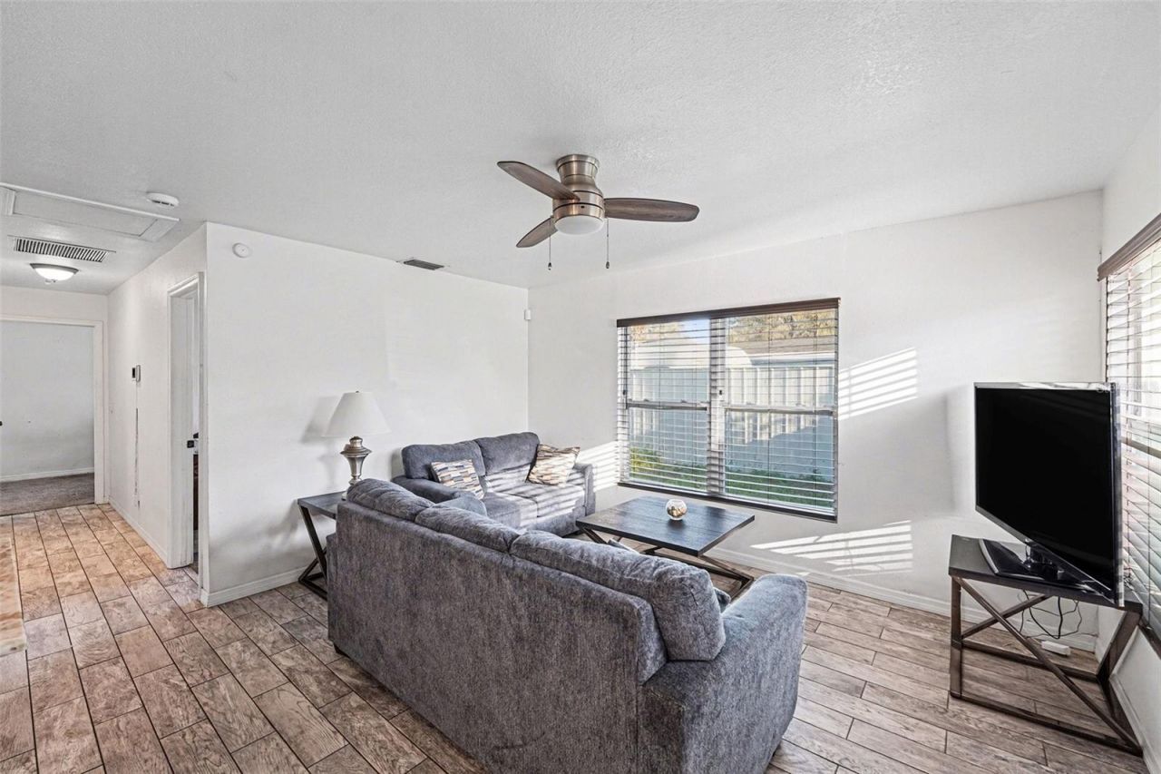 4014 N Mclane Drive, Tampa, FL 33610 Photo