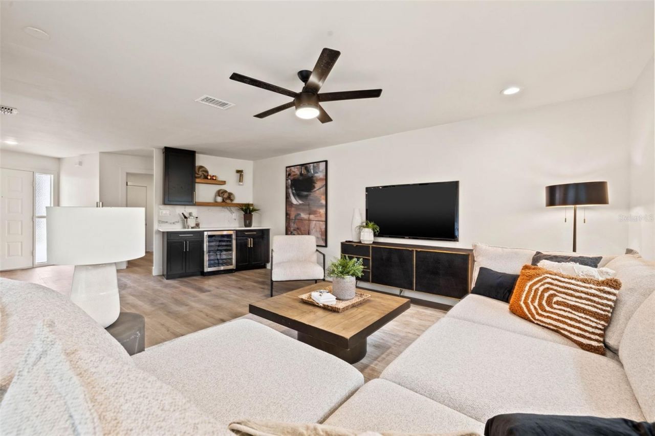 11876 Marla Lane , Seminole, FL 33772 Photo