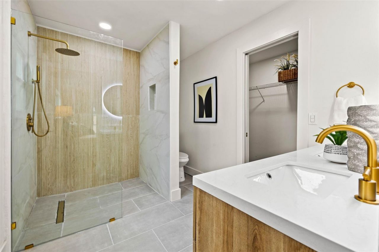 11876 Marla Lane , Seminole, FL 33772 Photo