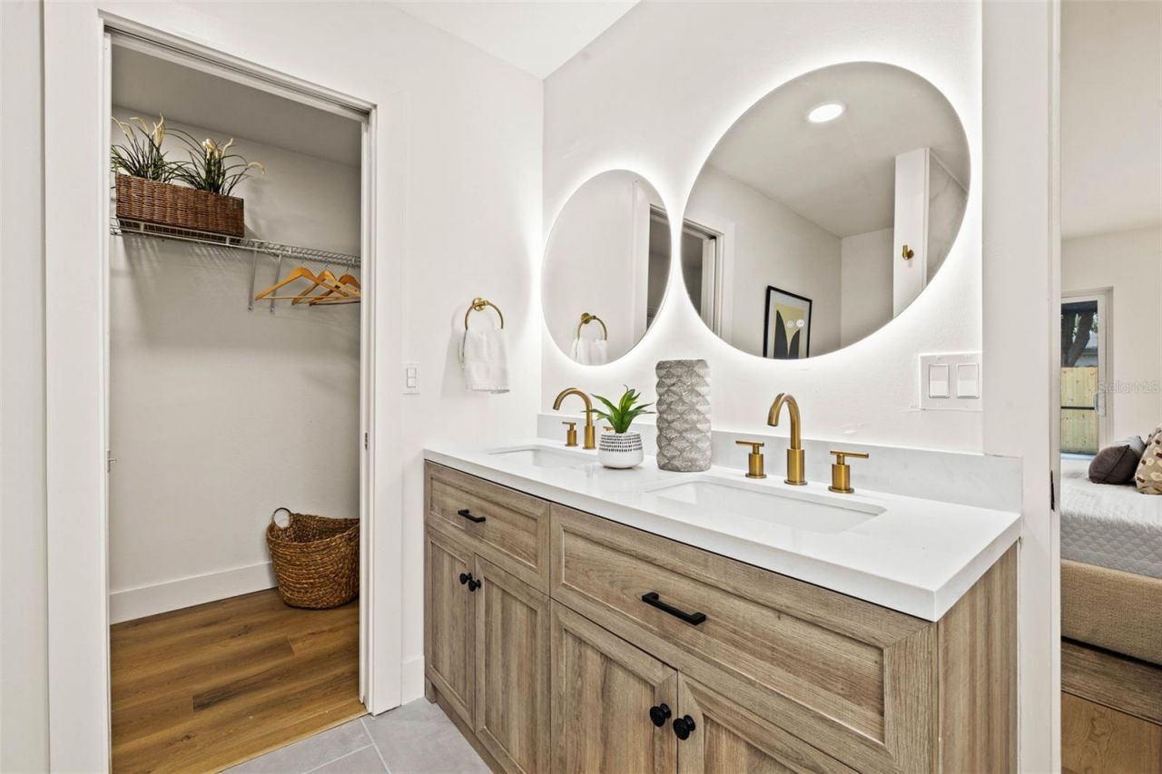 11876 Marla Lane , Seminole, FL 33772 Photo