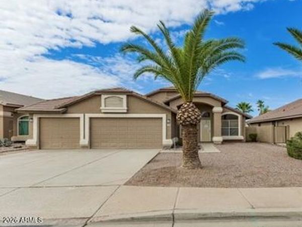 1518 S FERN Drive, Gilbert, AZ 85296