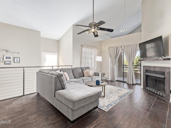 10301 N 70TH Street, Unit 210, Paradise Valley, AZ 85253