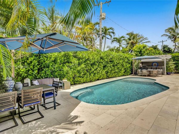 462 Glenridge Rd, Key Biscayne, FL 33149