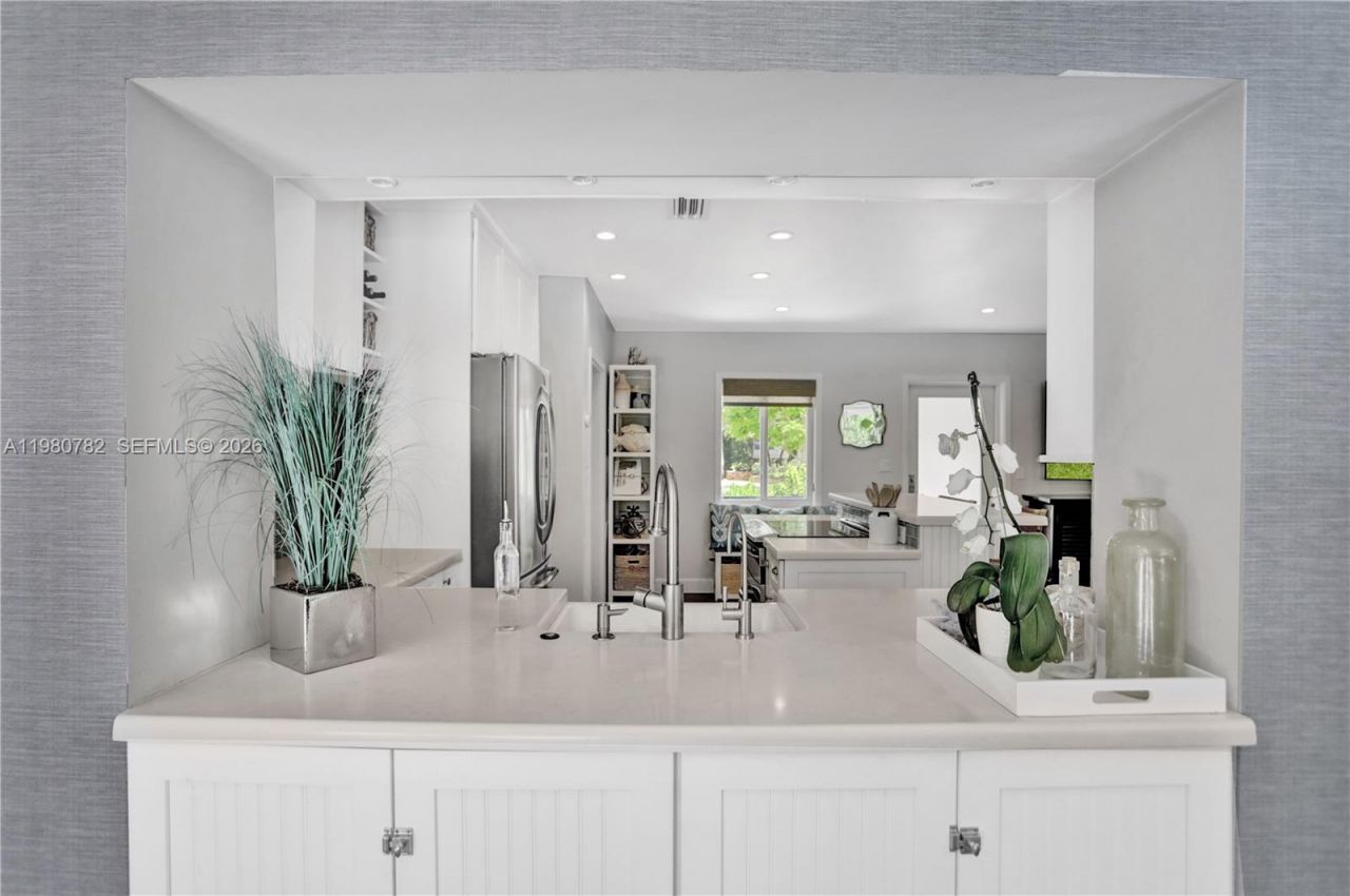 462 Glenridge Rd, Key Biscayne, FL 33149 Photo