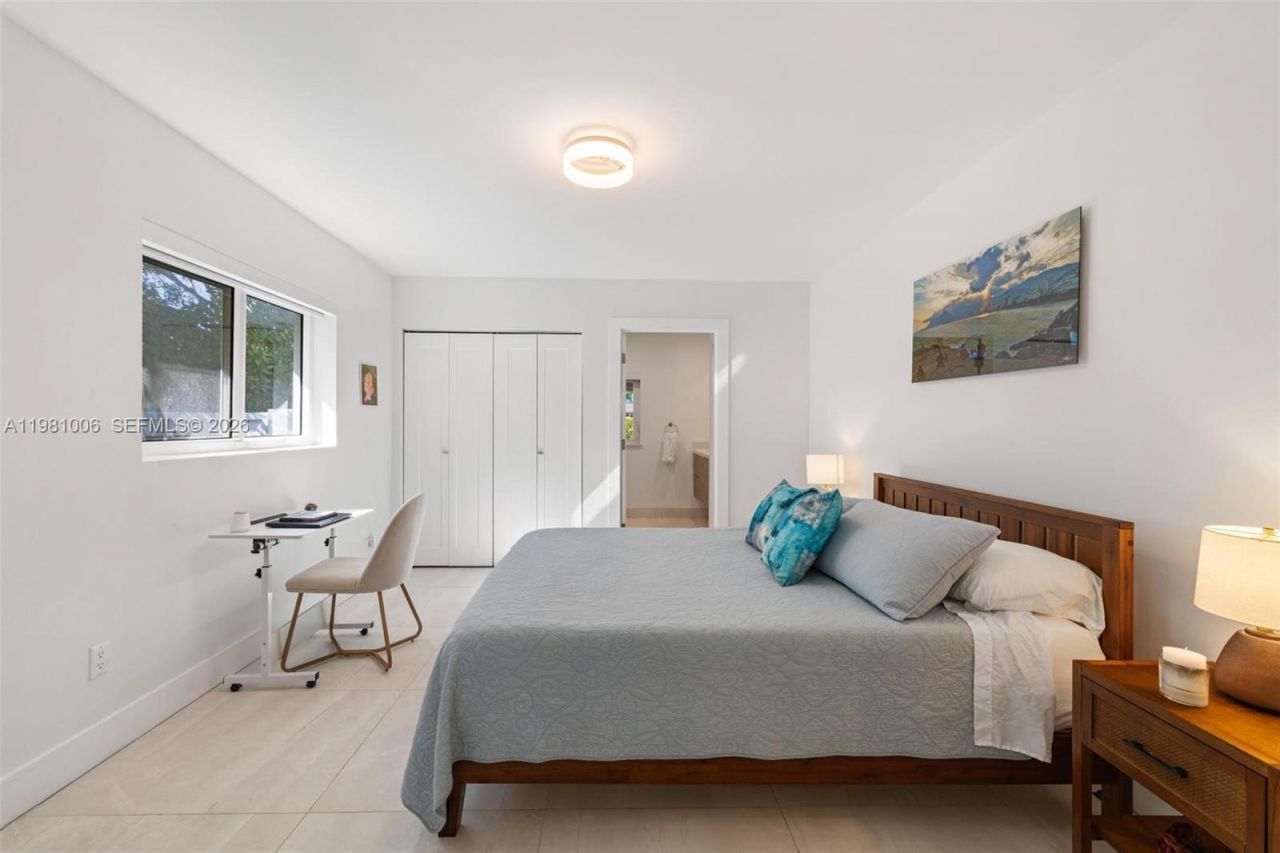 1014 Jefferson St , Hollywood, FL 33019 Photo