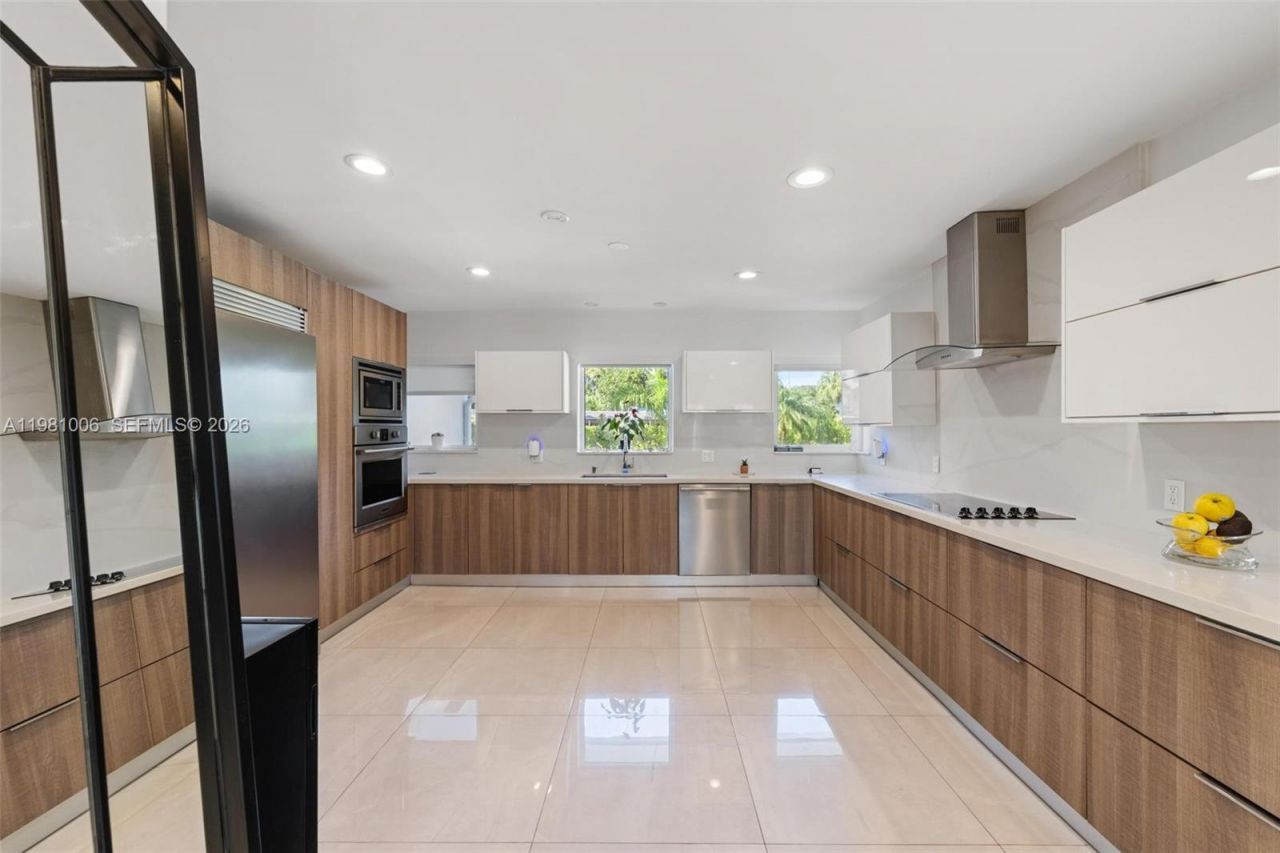 1014 Jefferson St , Hollywood, FL 33019 Photo