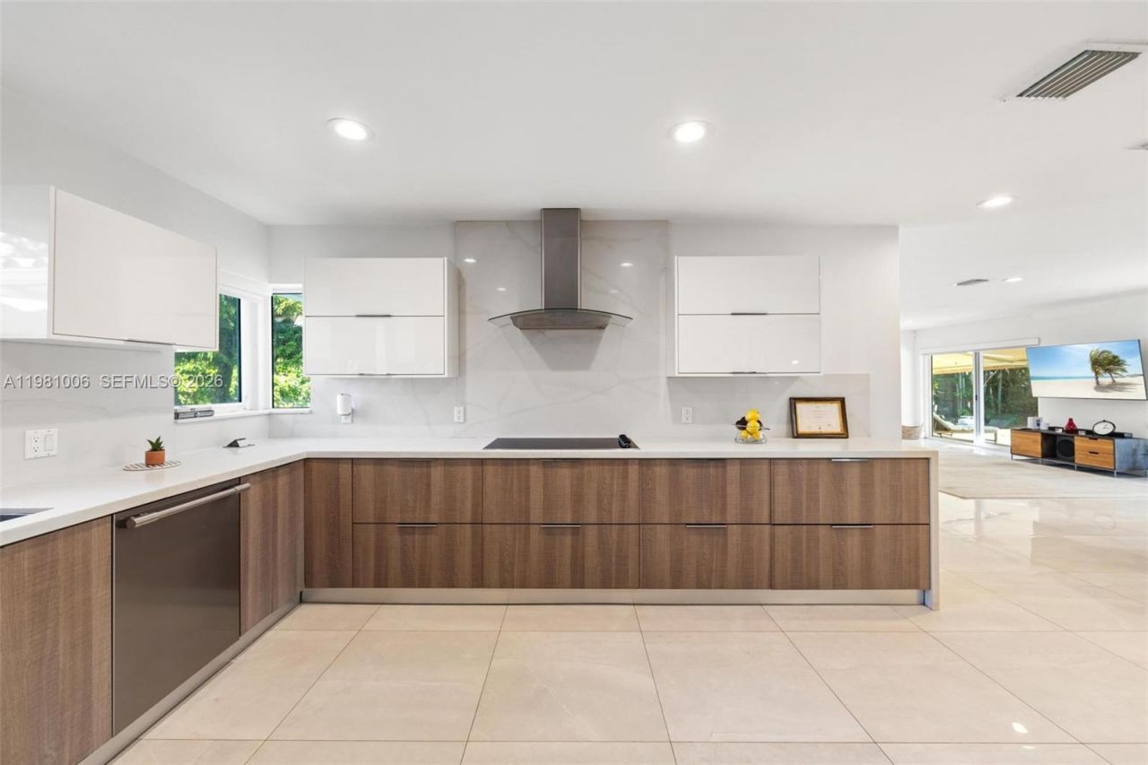 1014 Jefferson St , Hollywood, FL 33019 Photo