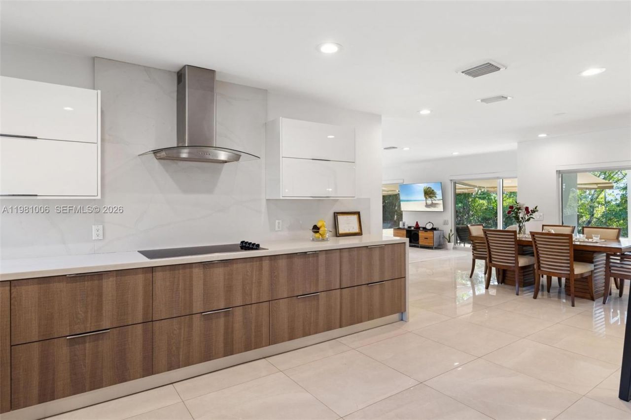 1014 Jefferson St , Hollywood, FL 33019 Photo