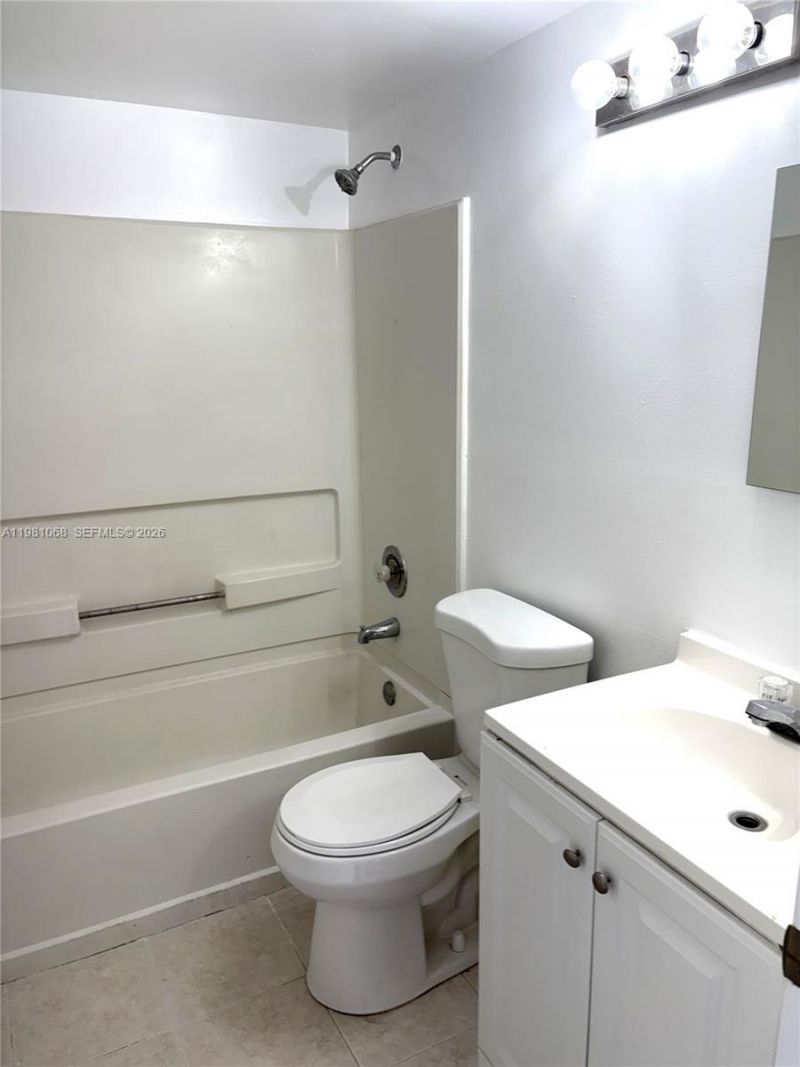 15231 SW 80th St, Unit 615, Miami, FL 33193 Photo