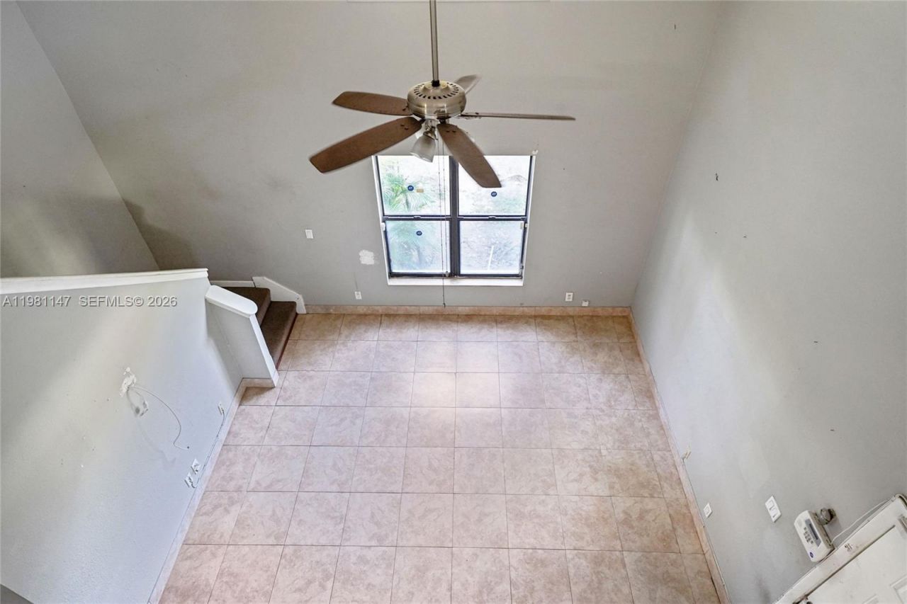 4092 N Pine Island Rd, Unit 206, Sunrise, FL 33351 Photo