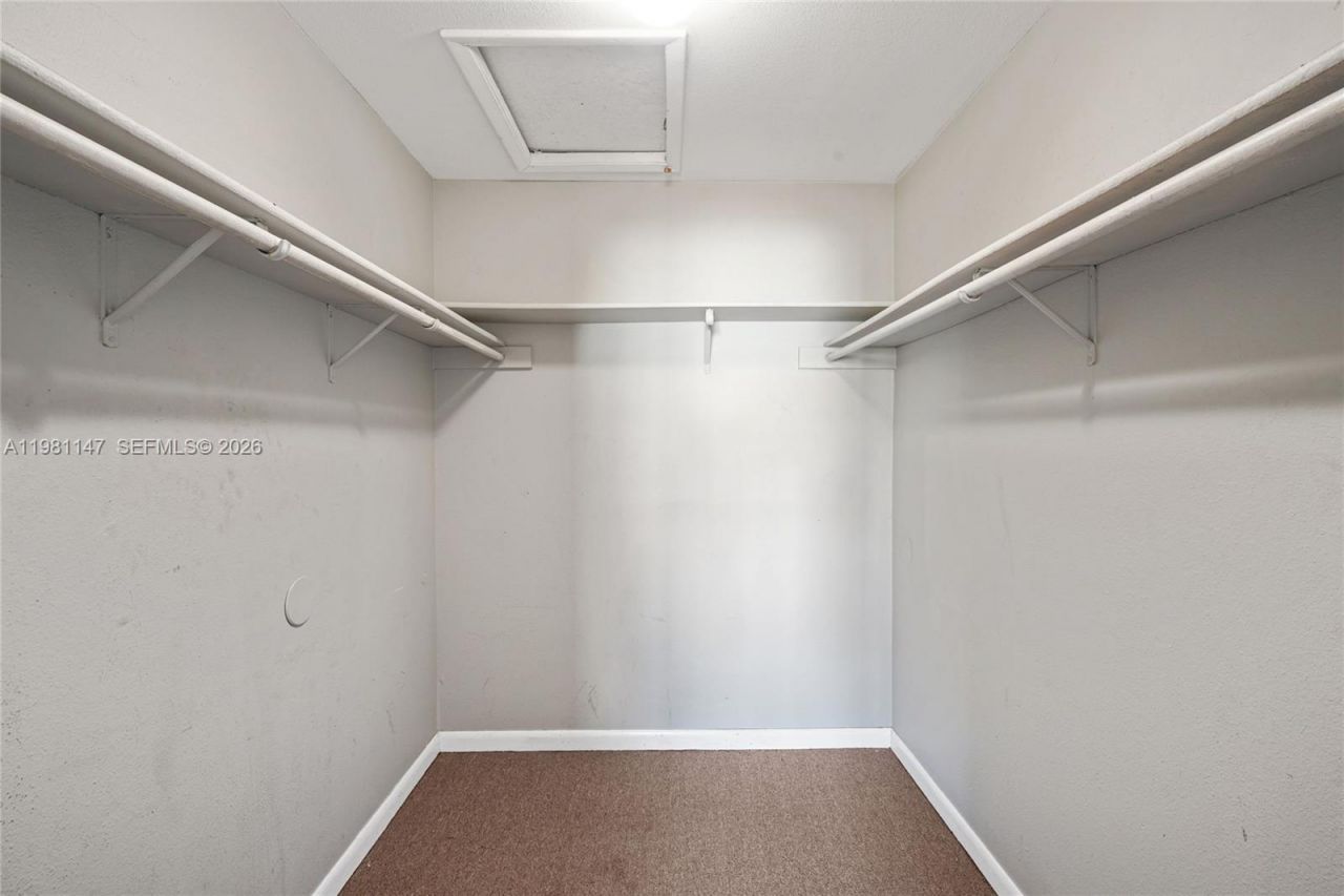 4092 N Pine Island Rd, Unit 206, Sunrise, FL 33351 Photo