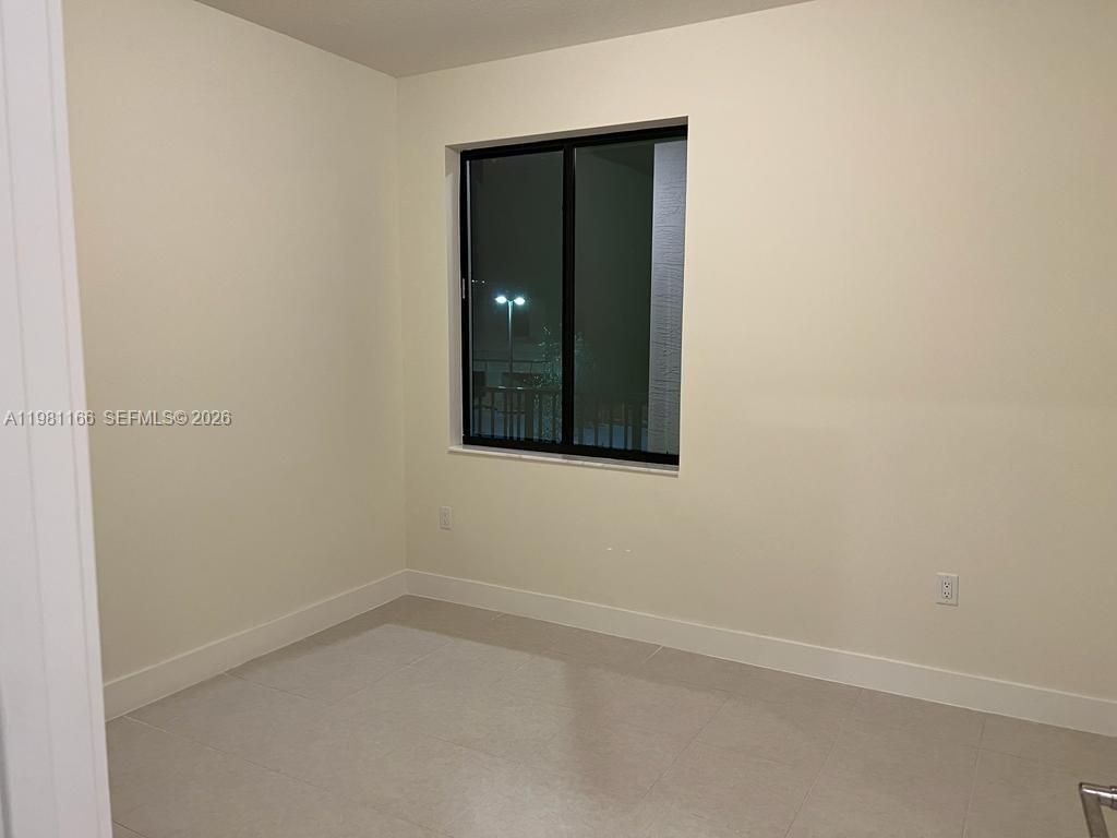 8001 NW 41st St, Unit F-202, Doral, FL 33166 Photo