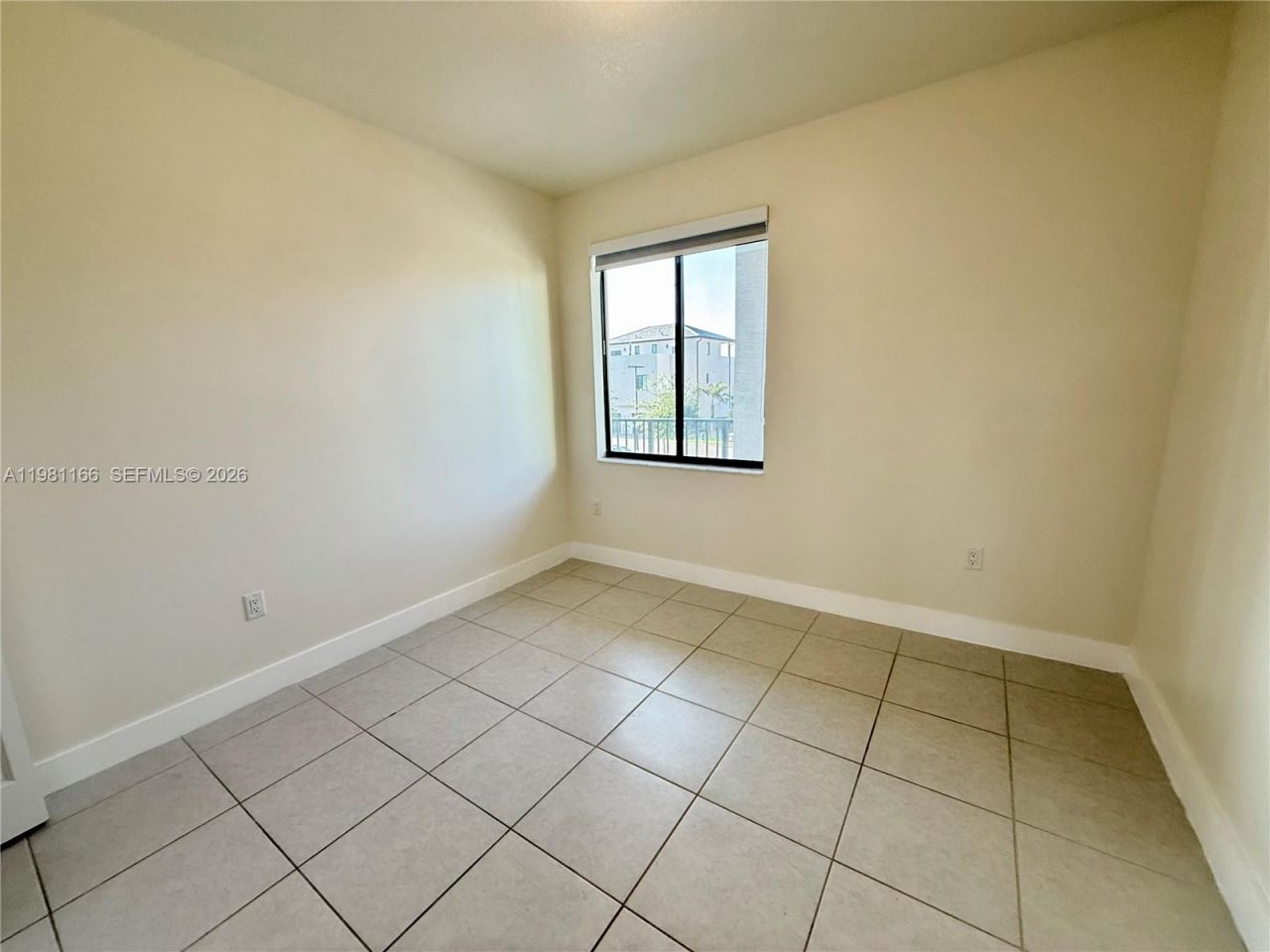 8001 NW 41st St, Unit F-202, Doral, FL 33166 Photo