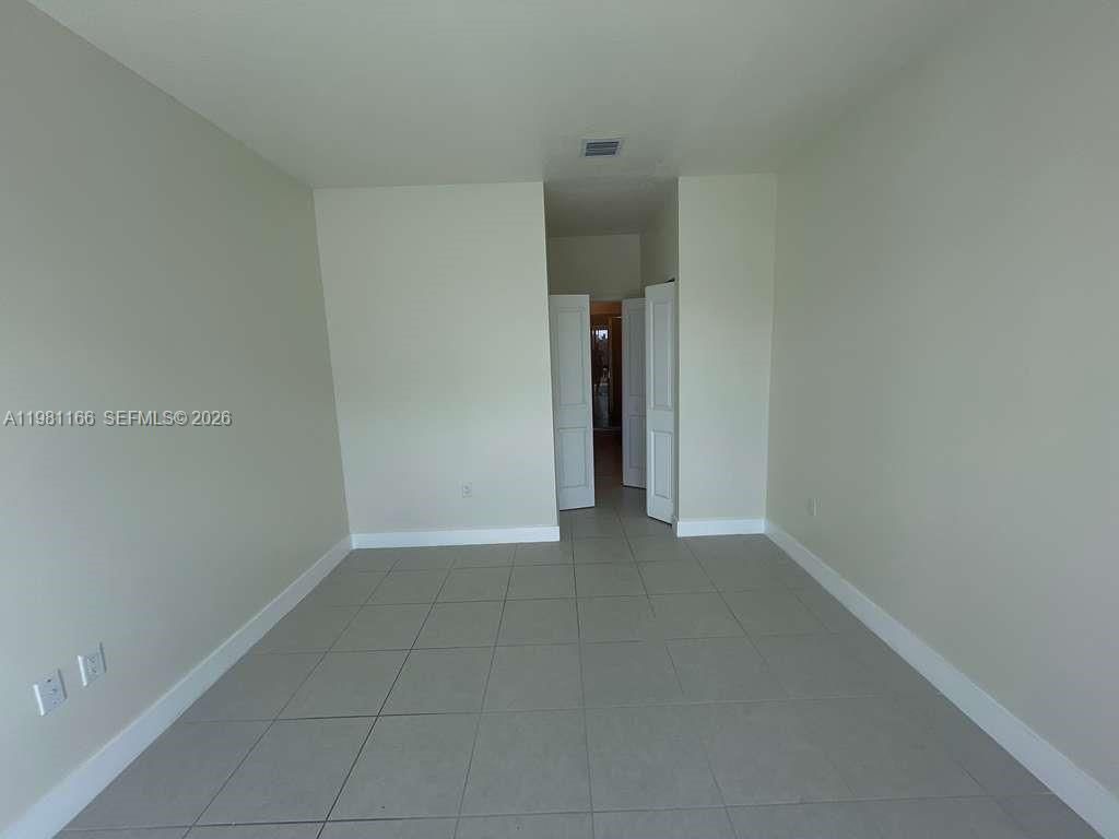 8001 NW 41st St, Unit F-202, Doral, FL 33166 Photo