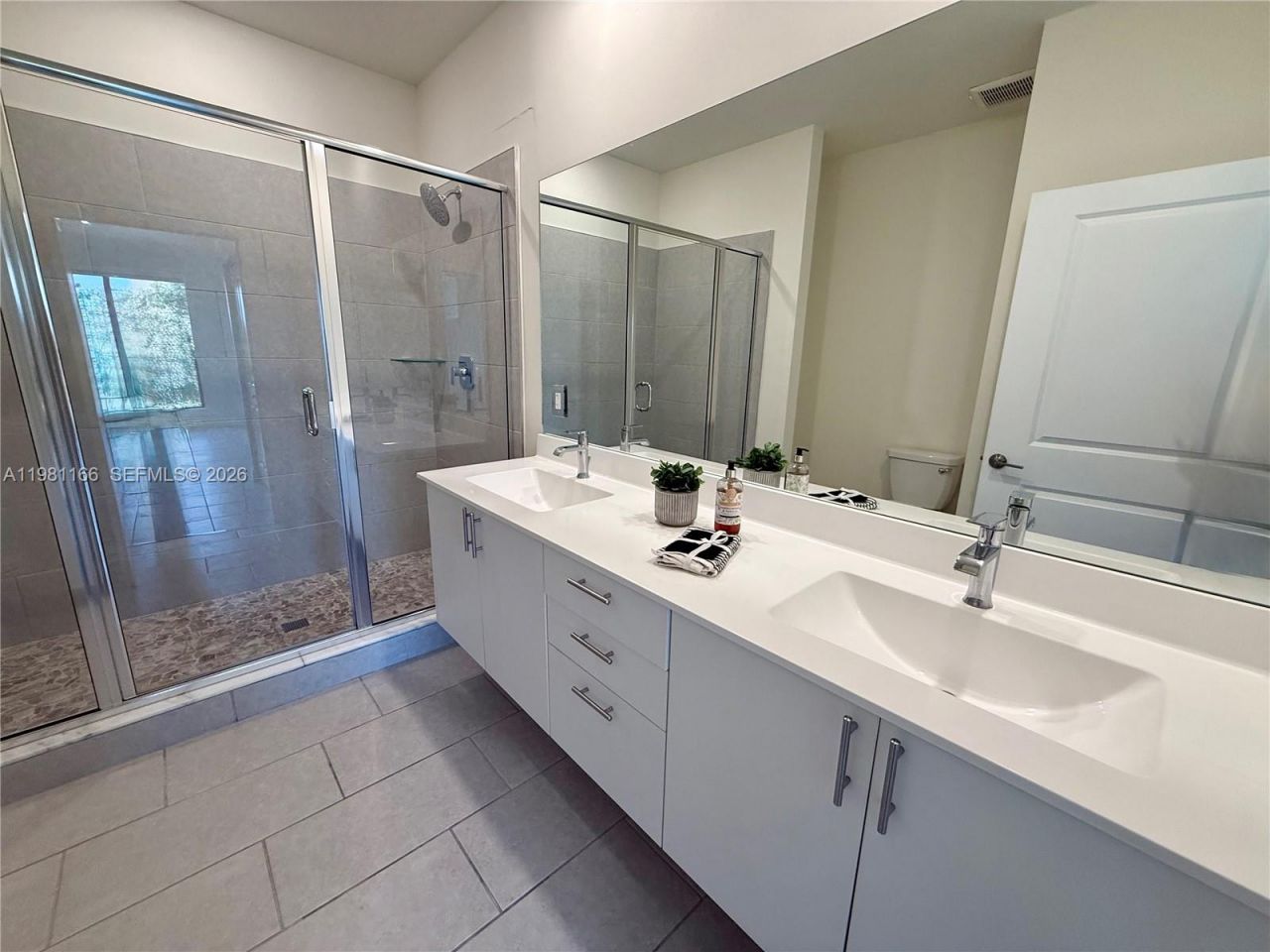 8001 NW 41st St, Unit F-202, Doral, FL 33166 Photo