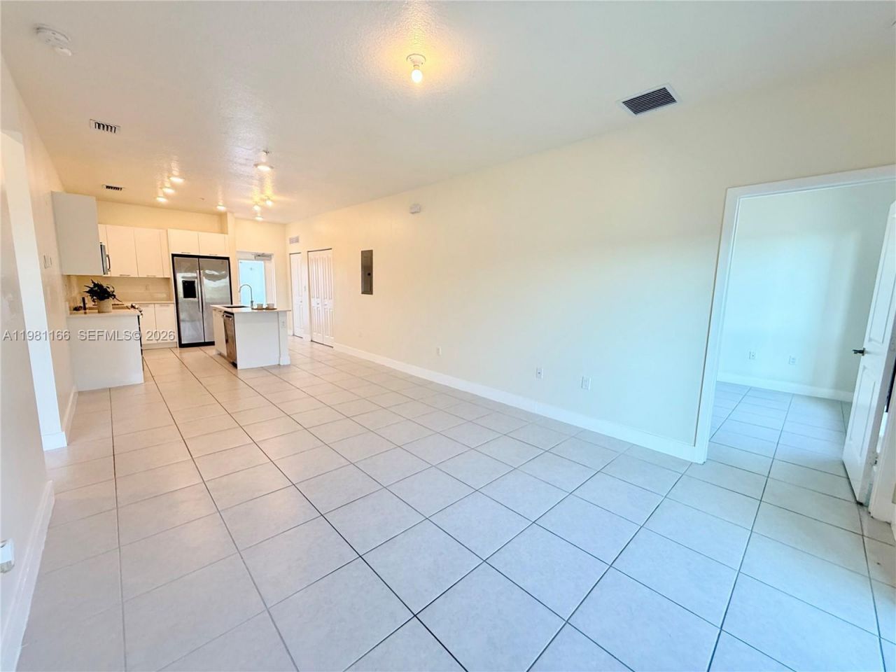 8001 NW 41st St, Unit F-202, Doral, FL 33166 Photo
