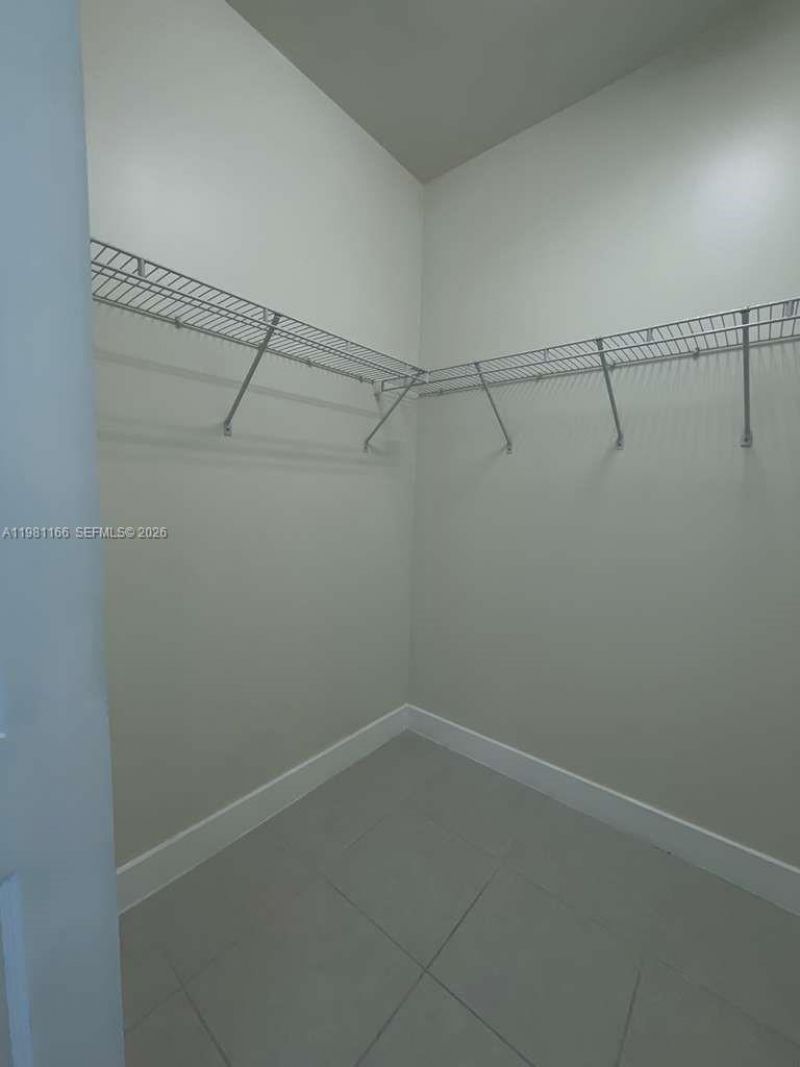 8001 NW 41st St, Unit F-202, Doral, FL 33166 Photo