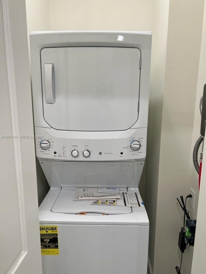 8001 NW 41st St, Unit F-202, Doral, FL 33166 Photo