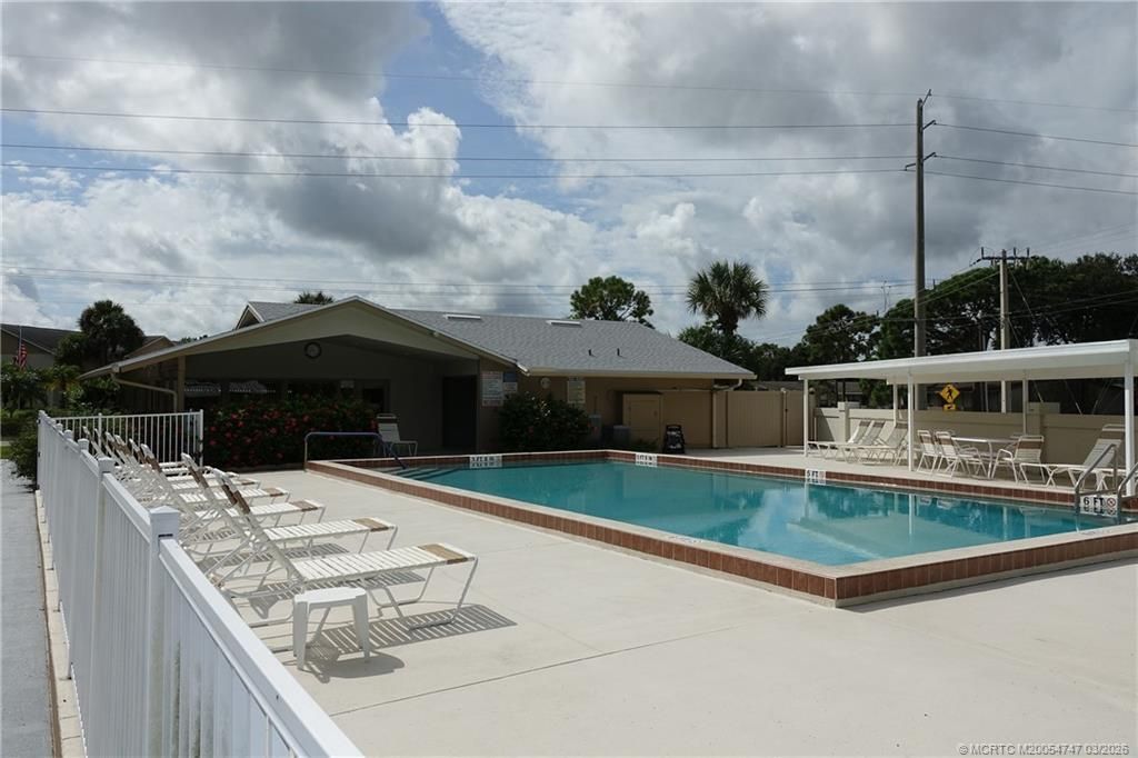 3051 SE Aster Lane, Unit 404, Stuart, FL 34994 Photo