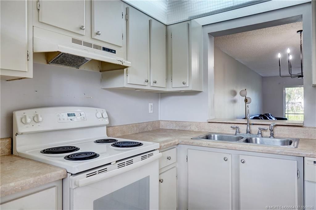 3051 SE Aster Lane, Unit 404, Stuart, FL 34994 Photo