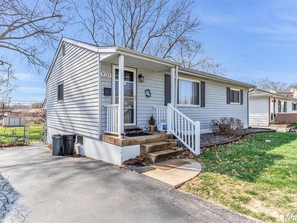9134 Niger Drive, St Louis, MO 63123