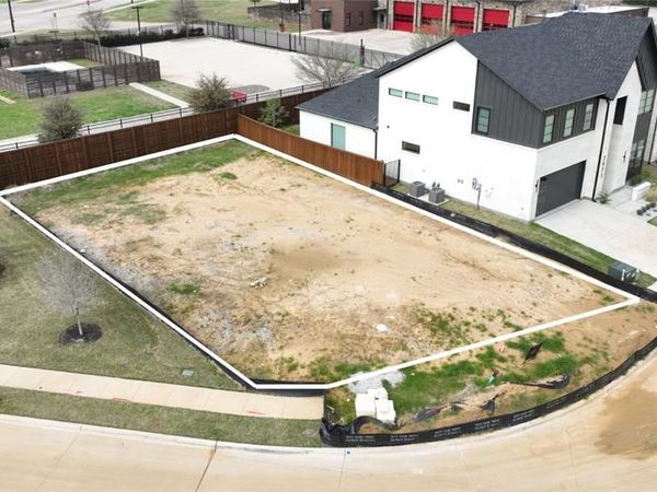 2977 Kosse Court , Grapevine, TX 76051