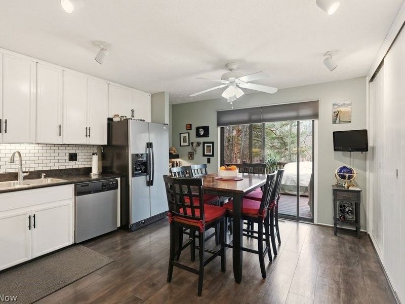 17833 Cliffside Drive, Strongsville, OH 44136 Photo 19