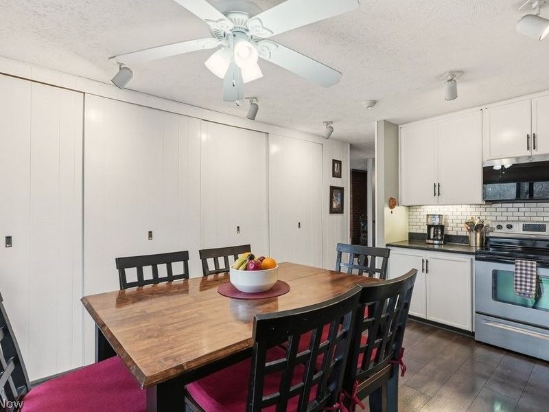 17833 Cliffside Drive, Strongsville, OH 44136 Photo 23